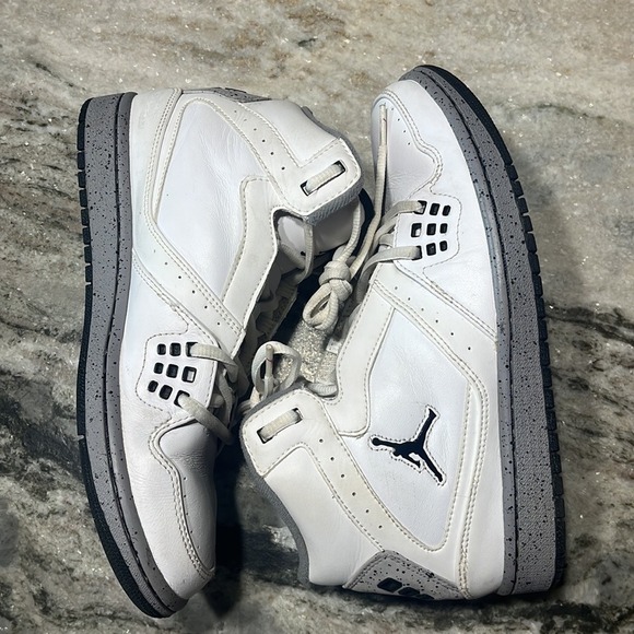 Jordan Flight 23 White Stealth Black Speckled Mid Top Sneakers 372704-120 Mens 8
